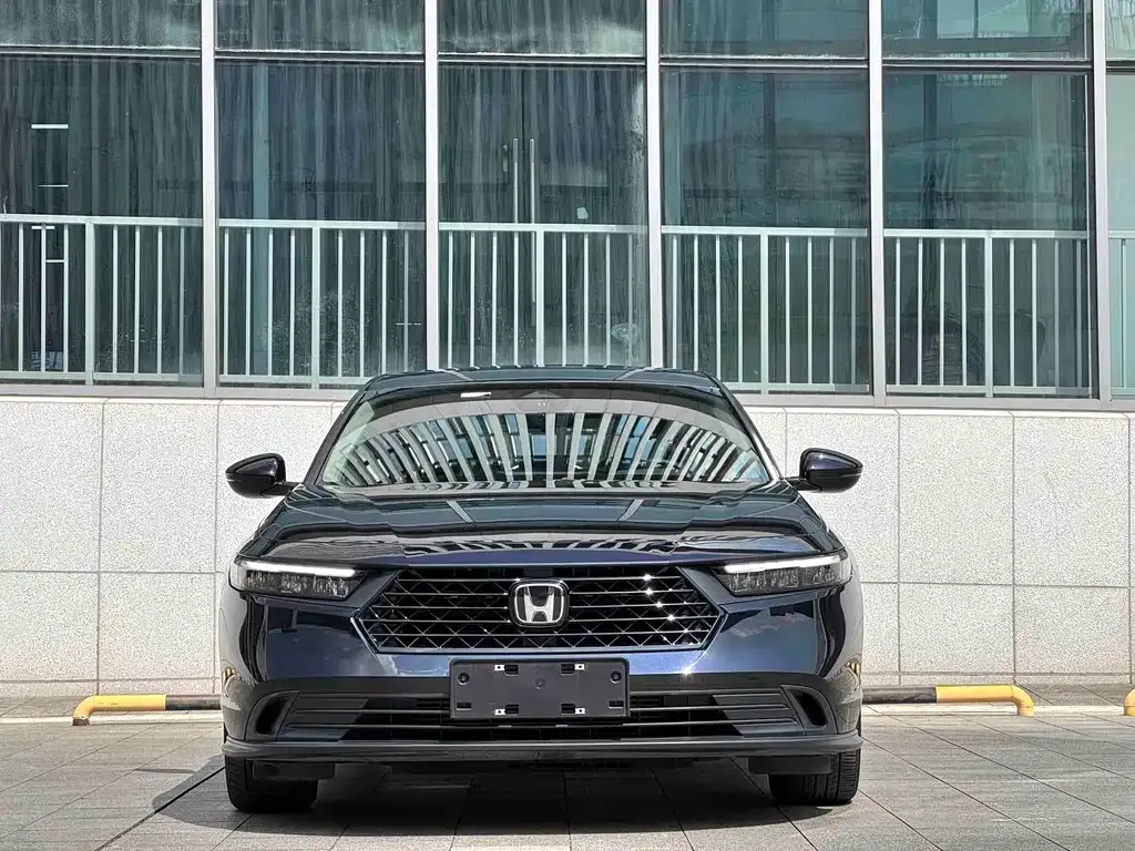 Honda Accord — фото 8