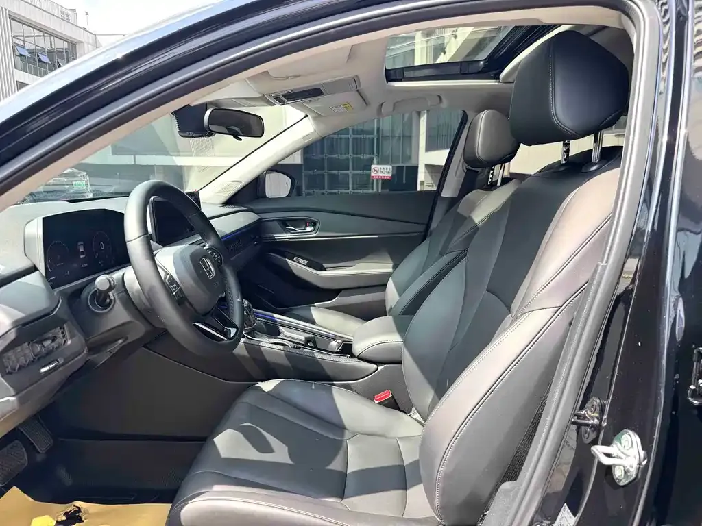 Honda Accord — фото 6