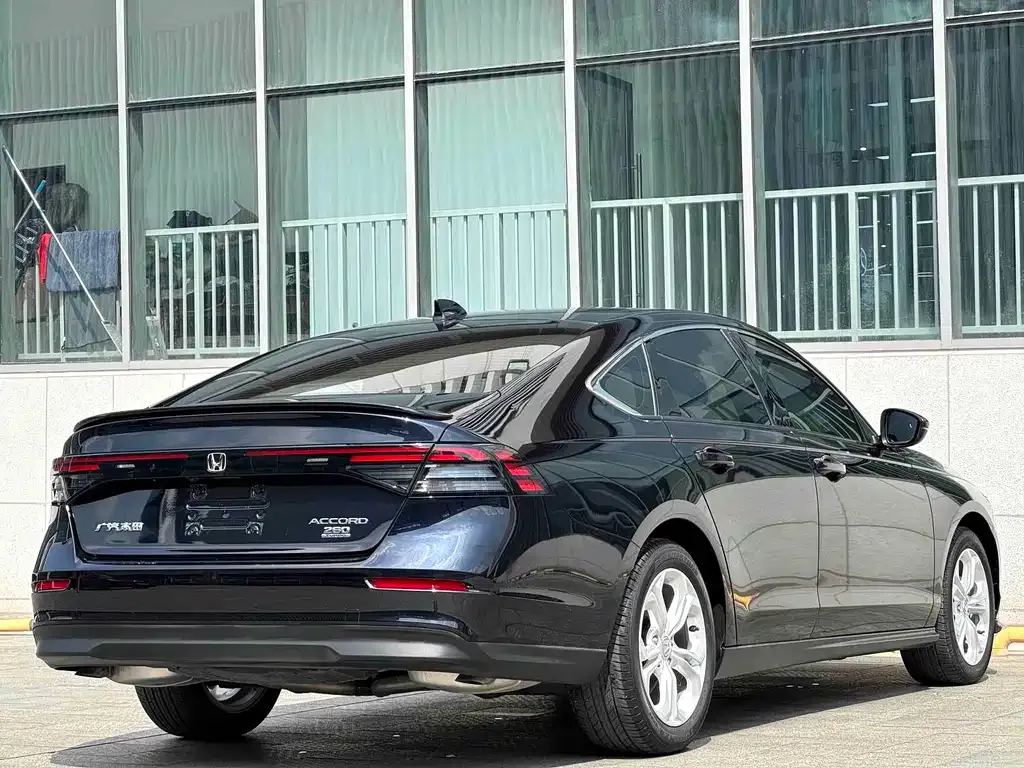 Honda Accord — фото 5