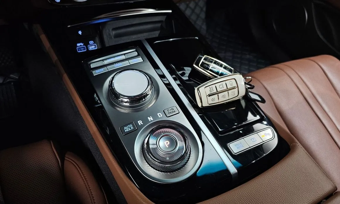 Genesis G80 — фото 10