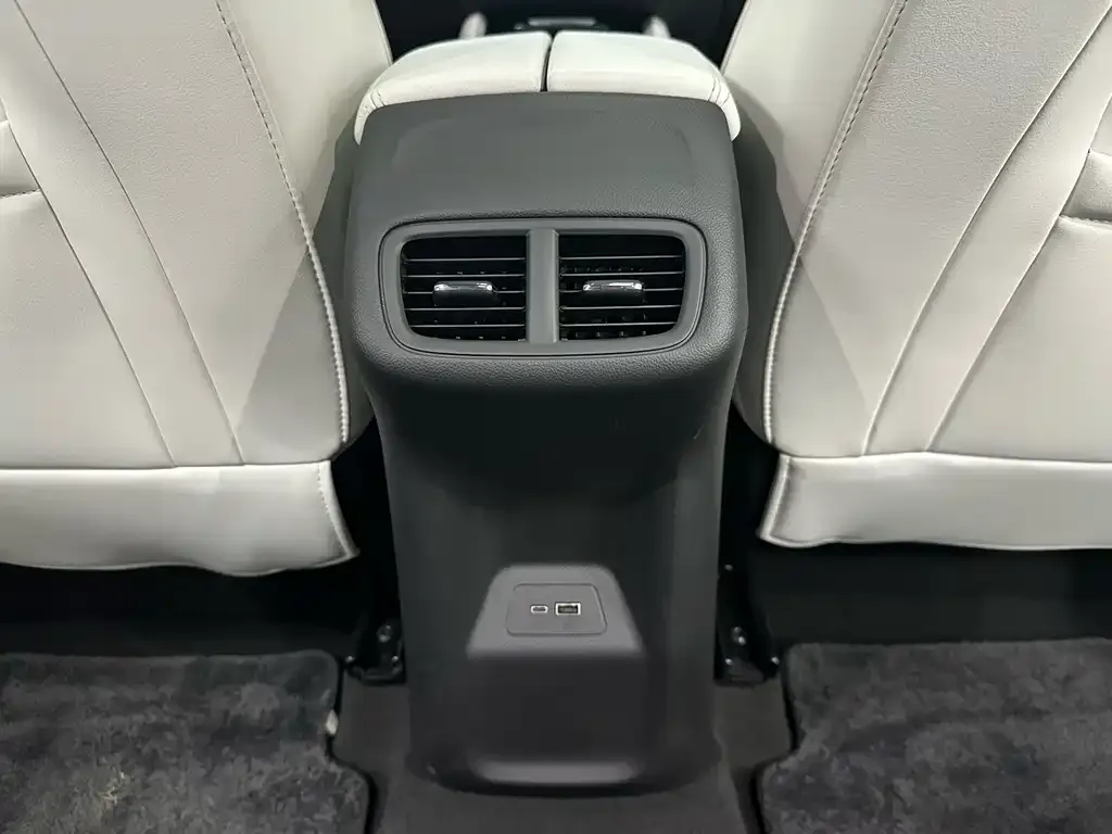Buick Envision Plus — фото 2