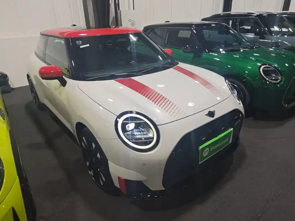 MINI MINI JCW EV — фото 9