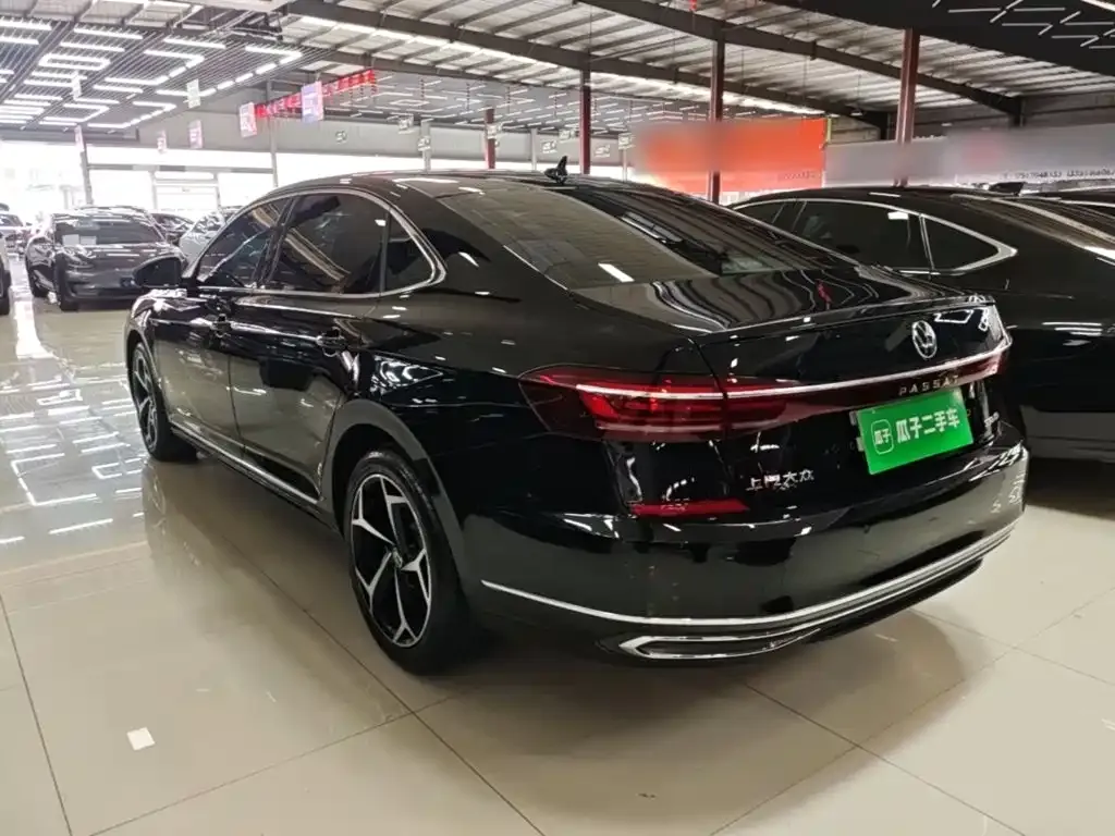 Volkswagen Passat — фото 8