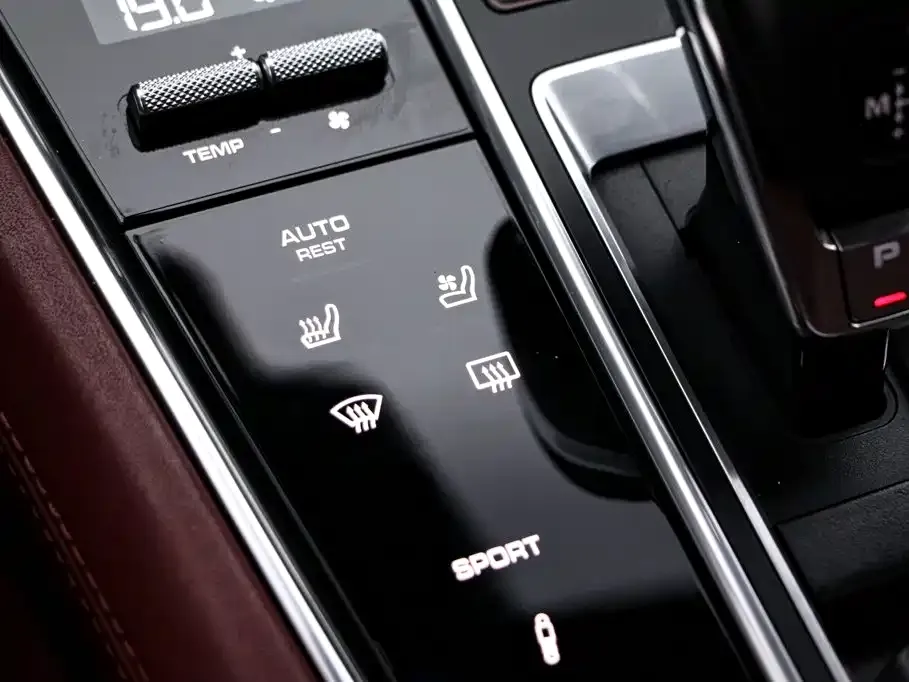 Porsche Panamera — фото 9