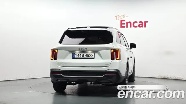 Kia Sorento — фото 4