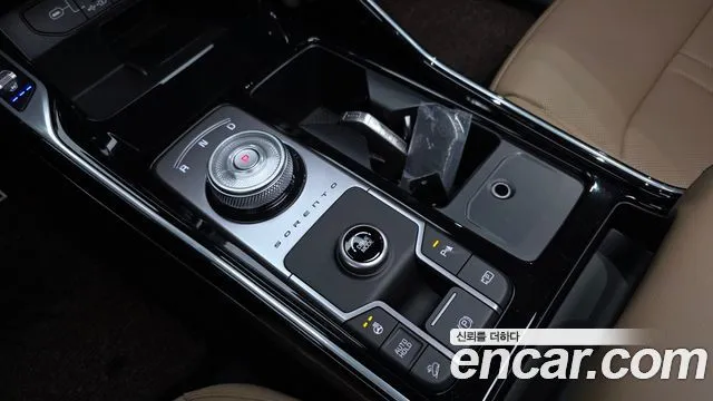 Kia Sorento — фото 6