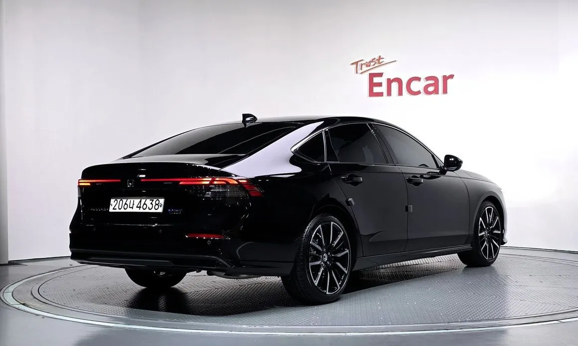 Honda Accord — фото 5