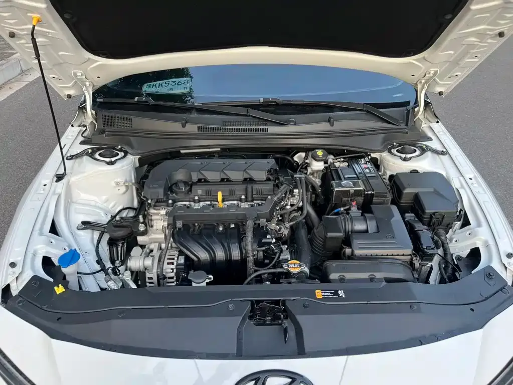 Hyundai Elantra — фото 6