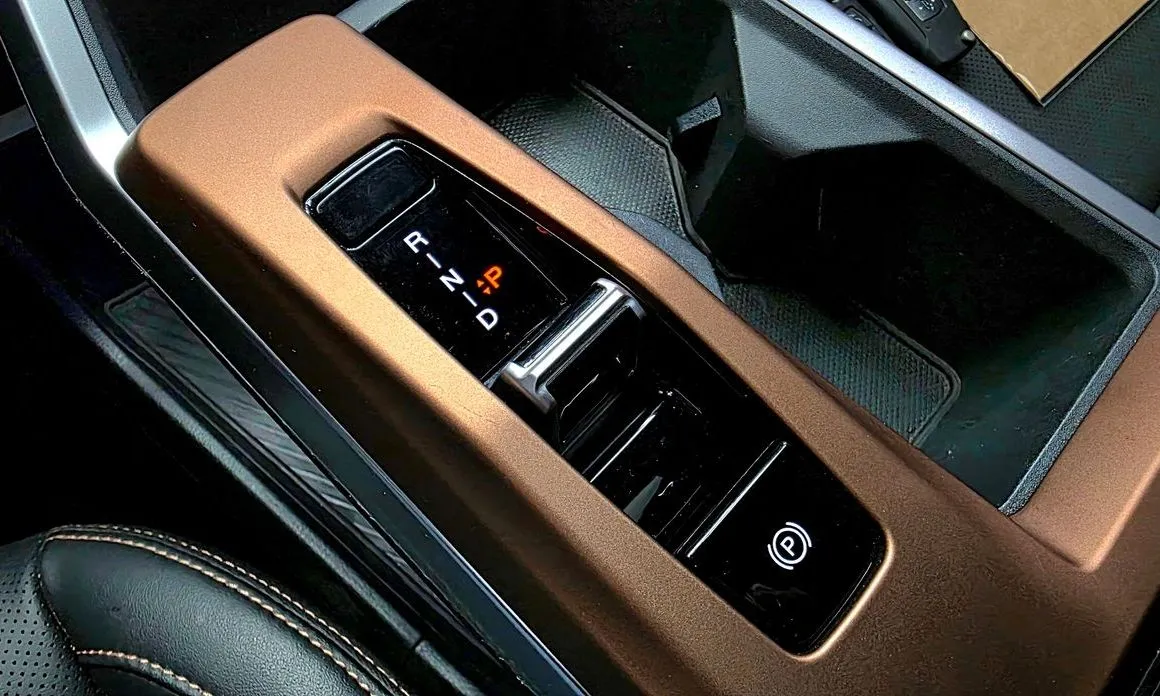 KG Mobility (Ssangyong) Torres — фото 10
