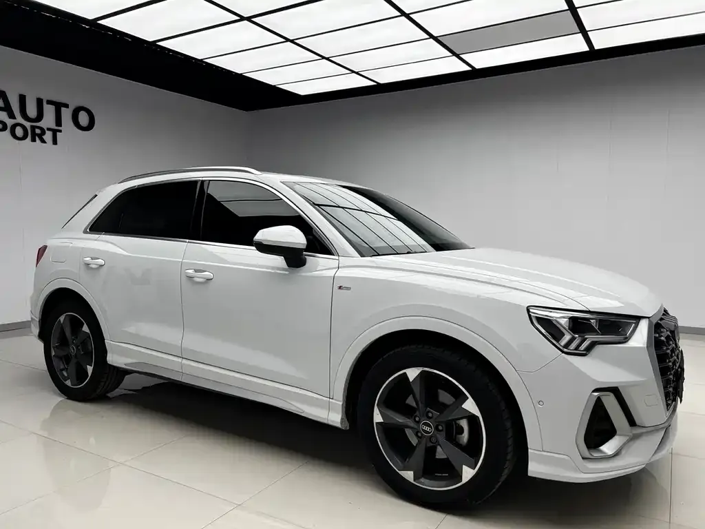 Audi Q3 — фото 2