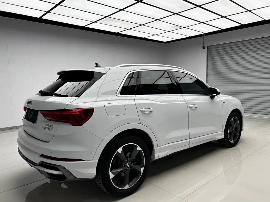 Audi Q3 — фото 5