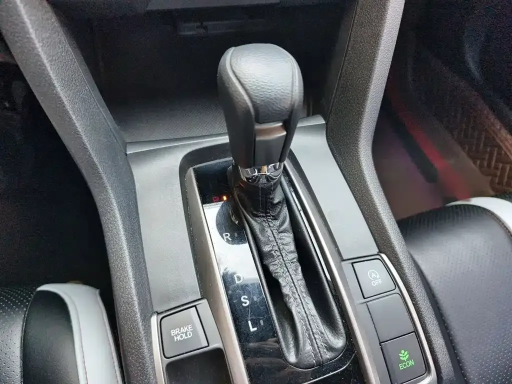 Honda Civic — фото 8