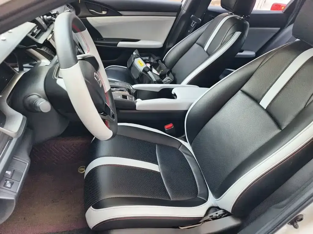 Honda Civic — фото 10