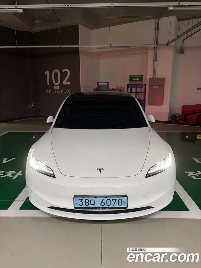 Tesla Model 3 — фото 3