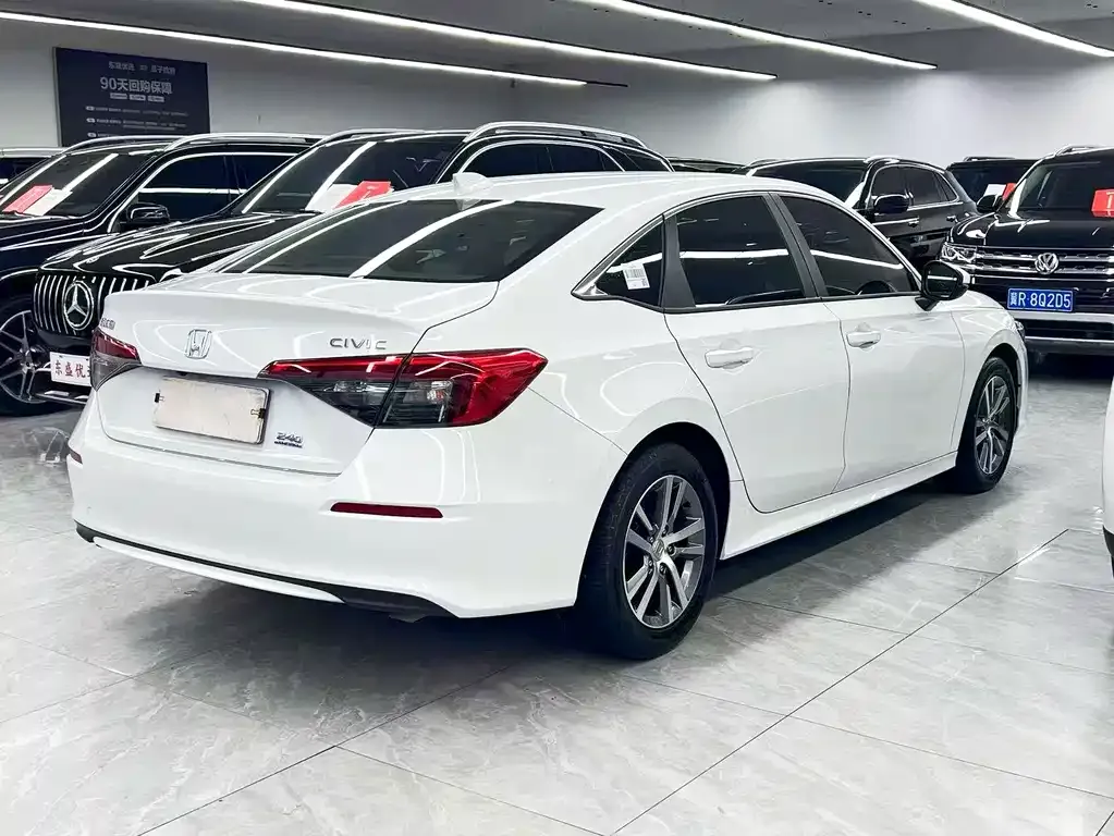 Honda Civic — фото 8