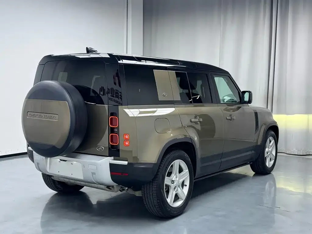 Land Rover Defender — фото 4