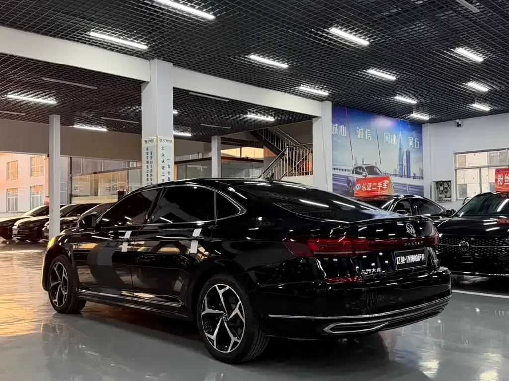 Volkswagen Passat — фото 5