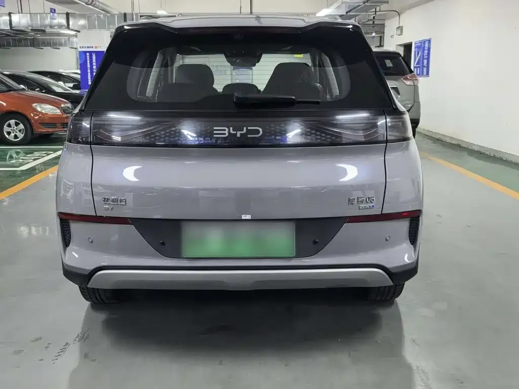 BYD Sealion 05 EV — фото 4