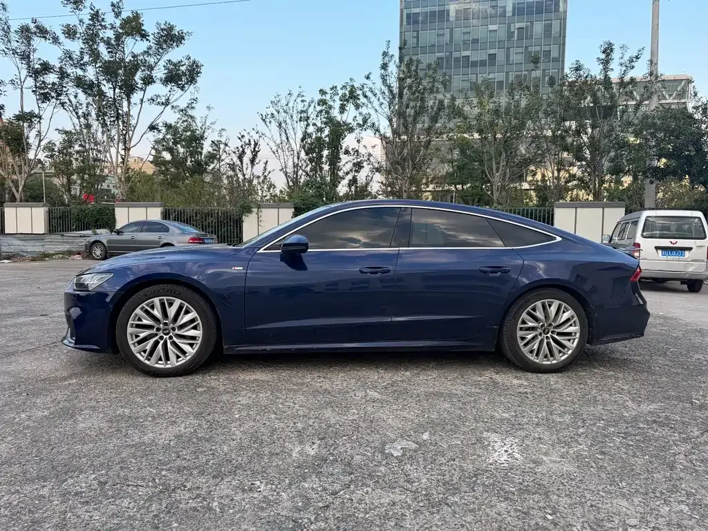Audi A7 — фото 7