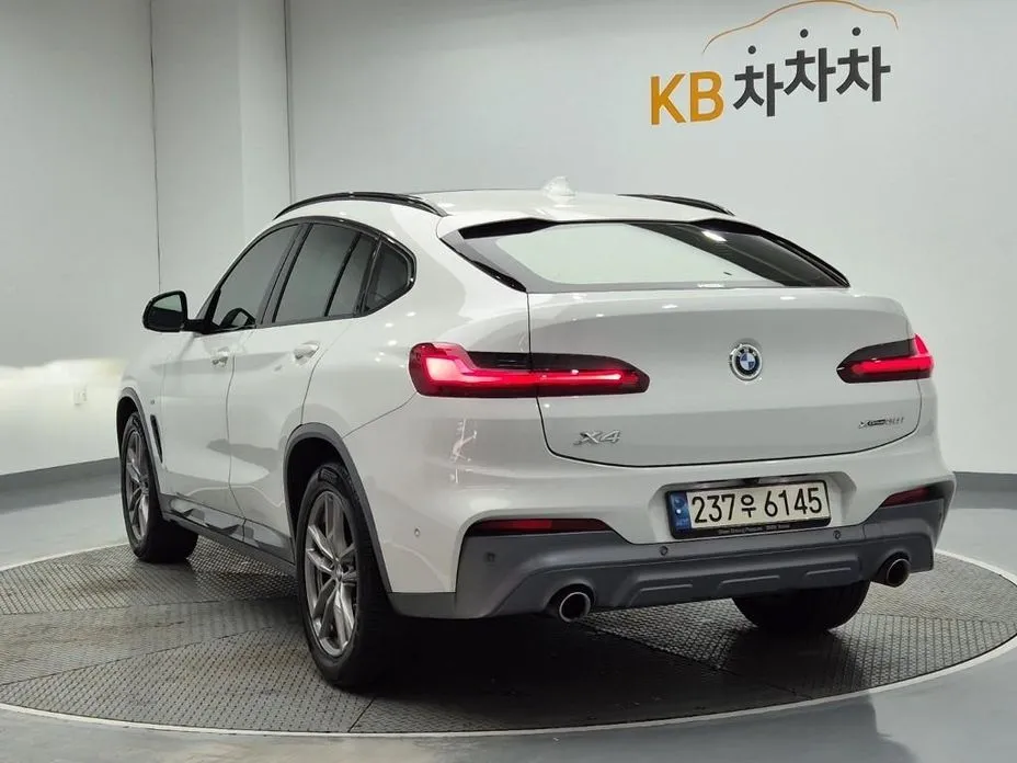 BMW X4 — фото 10