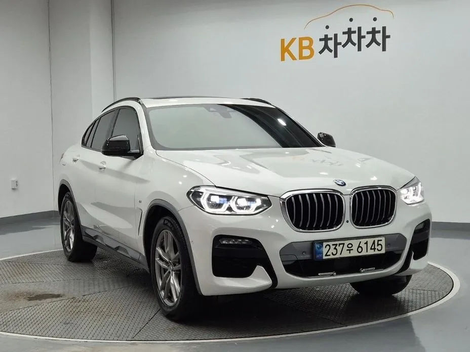 BMW X4 — фото 7