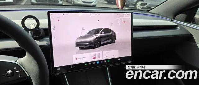 Tesla Model Y — фото 10