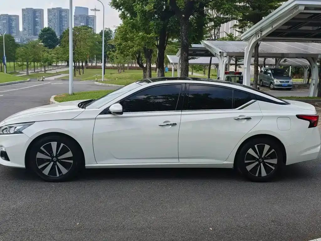 Nissan Teana — фото 8