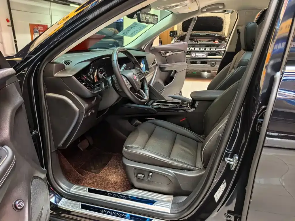 Buick Envision Plus — фото 9