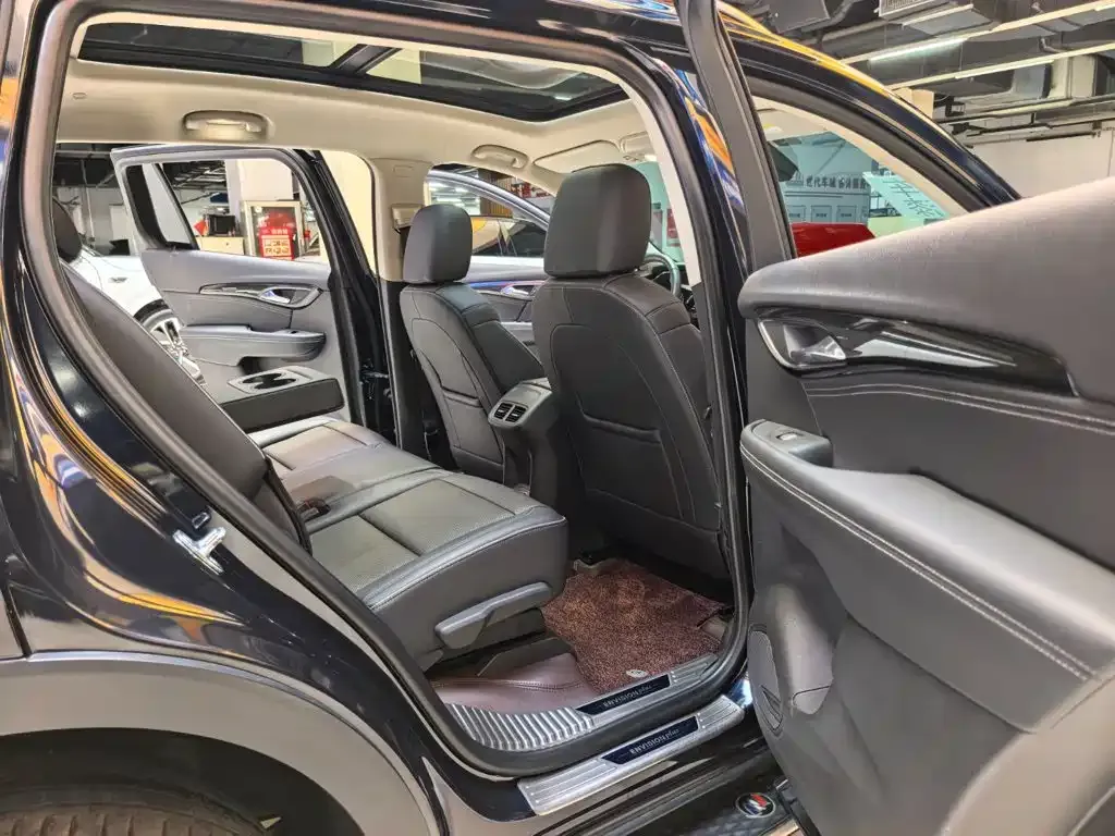Buick Envision Plus — фото 7