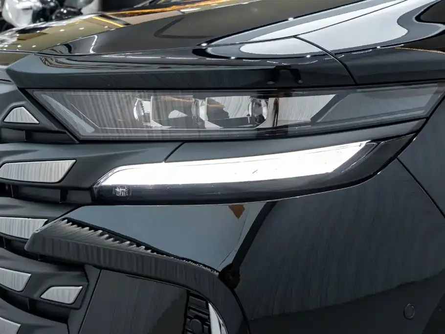 Toyota Vellfire — фото 6