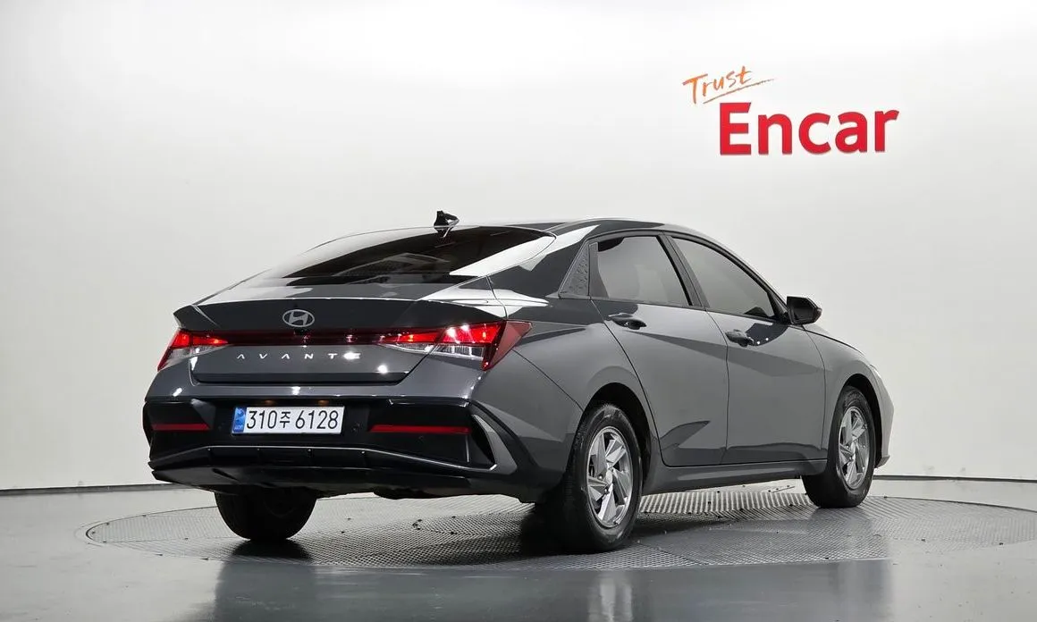 Hyundai AVANTE — фото 5