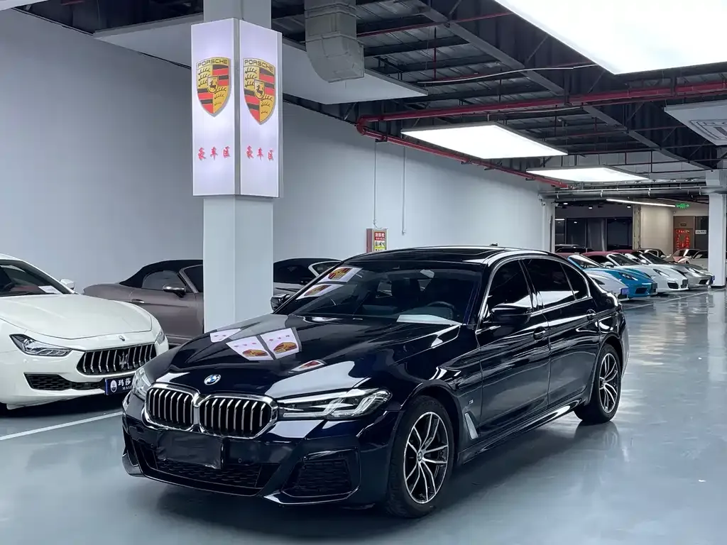 BMW 5 Series — фото 1