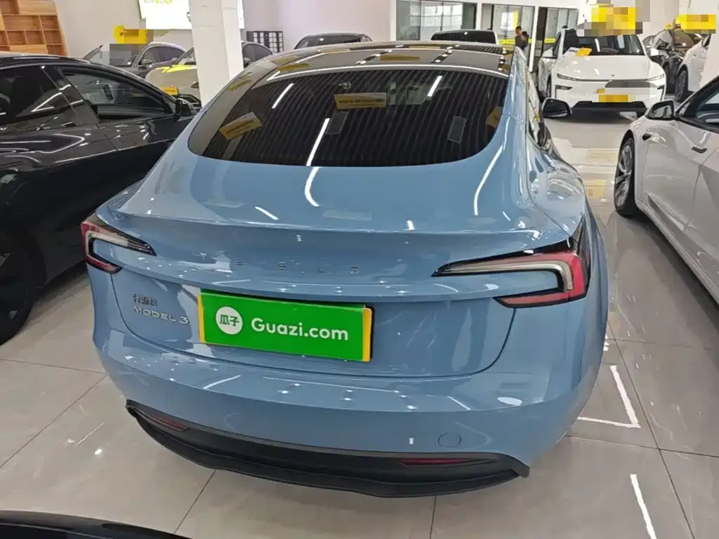 Tesla Model 3 — фото 5