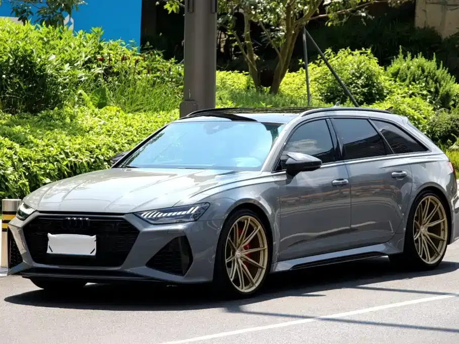 Audi RS 6 — фото 1