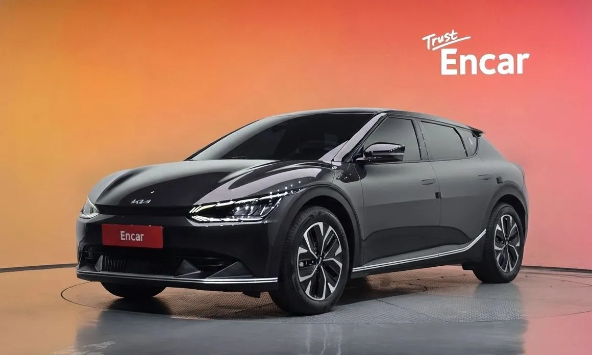 Kia EV6 — фото 1