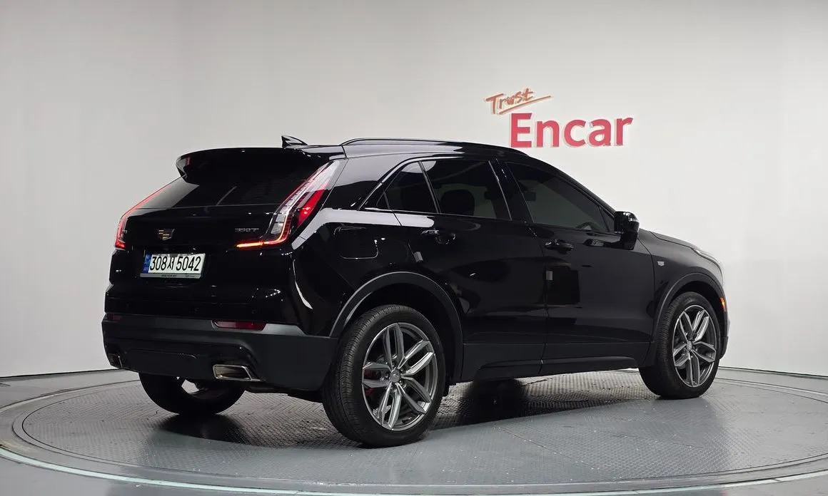 Cadillac XT4 — фото 2