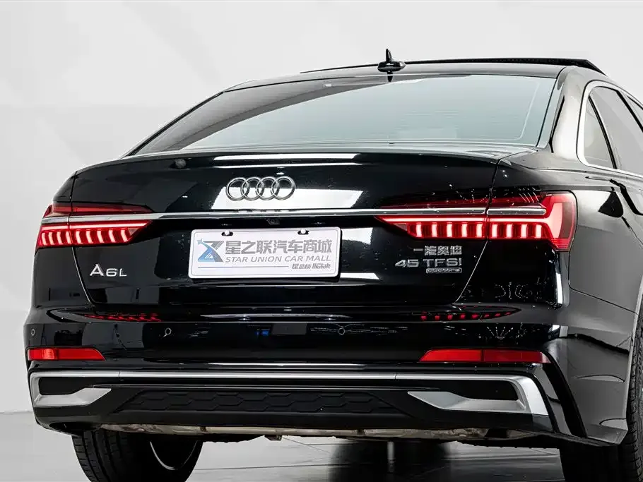 Audi A6L — фото 8