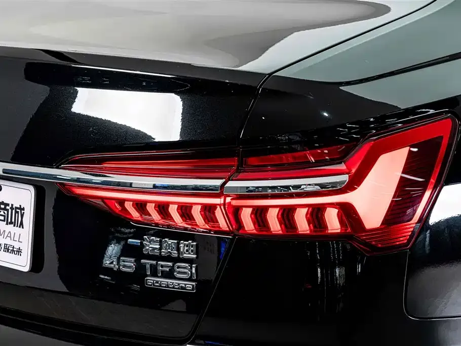 Audi A6L — фото 6
