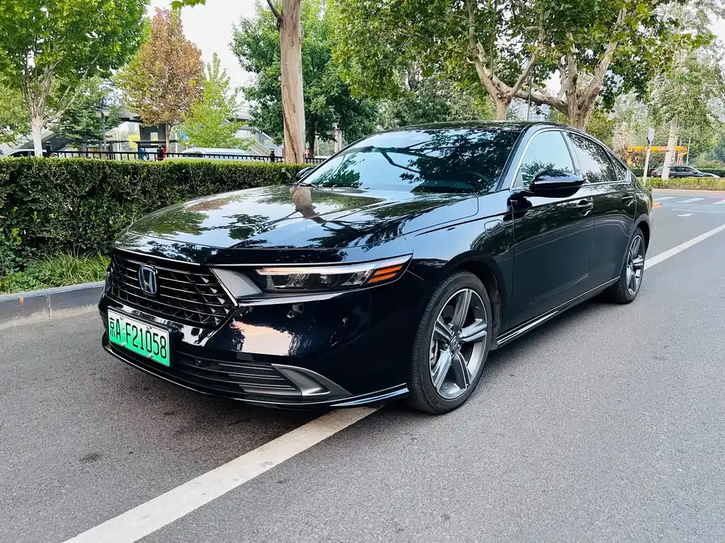 Honda Accord New Energy — фото 1