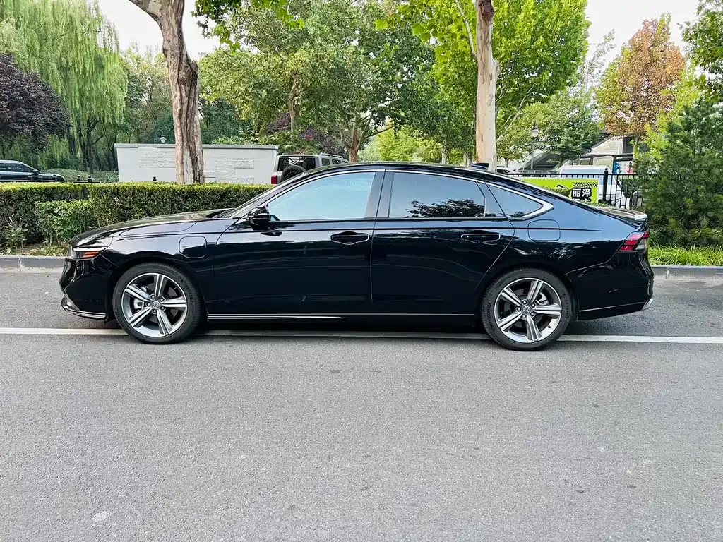 Honda Accord New Energy — фото 8