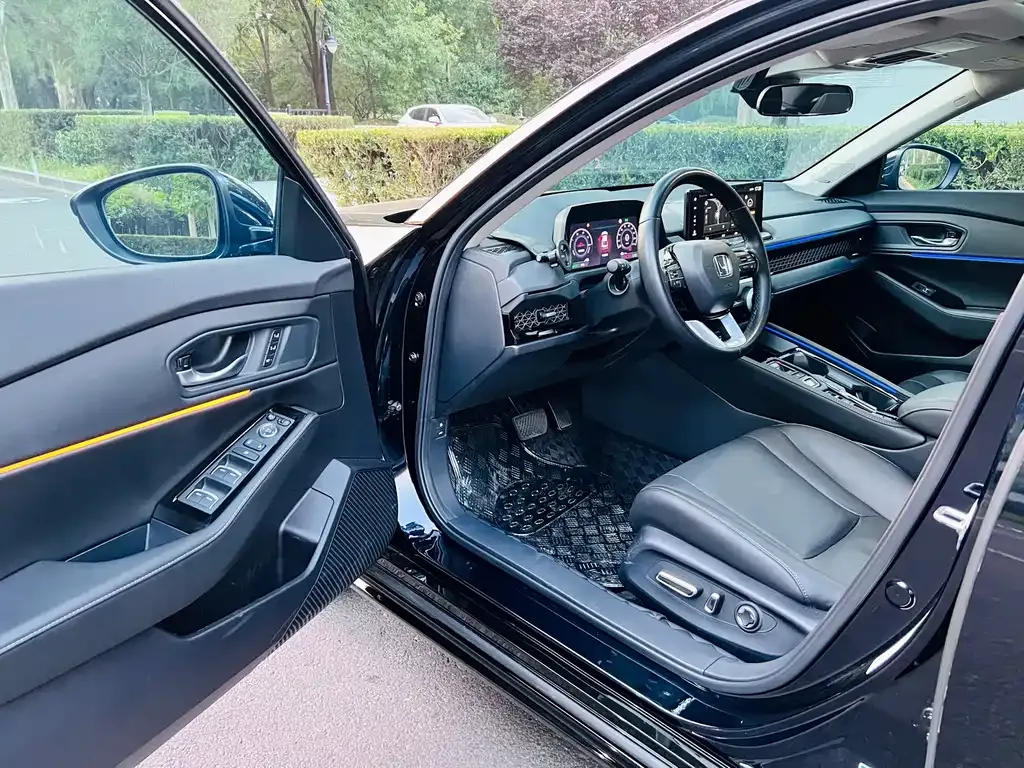 Honda Accord New Energy — фото 10
