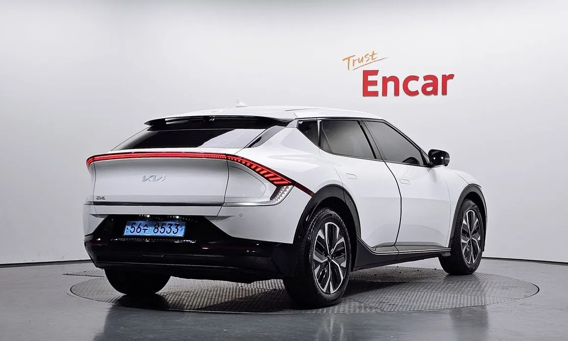 Kia EV6 — фото 6