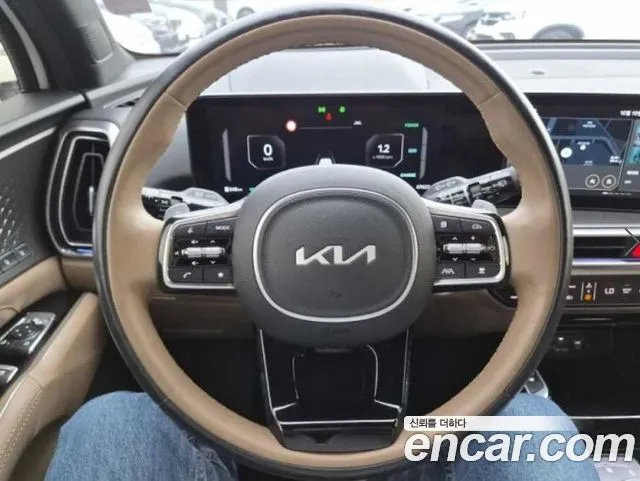 Kia Sorento — фото 7