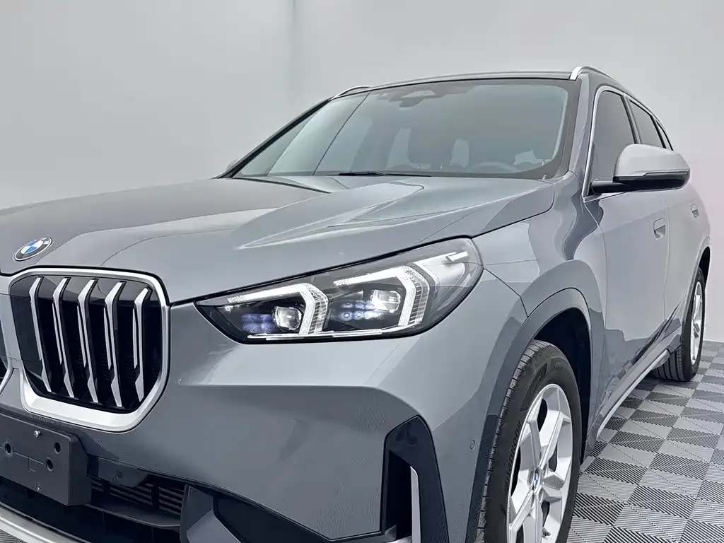 BMW X1 — фото 10