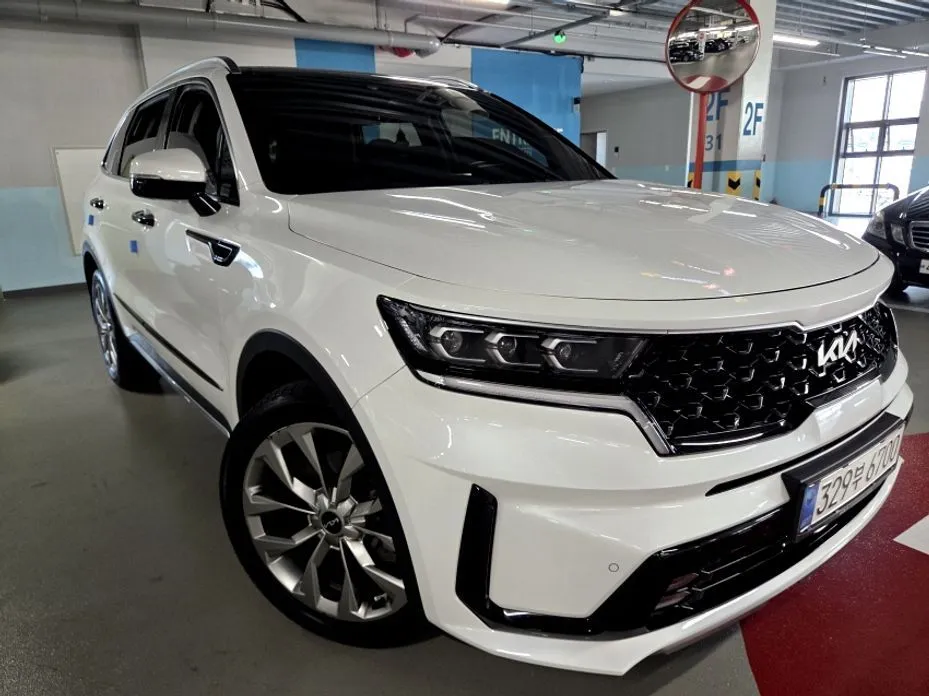 Kia Sorento — фото 6