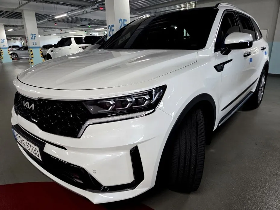 Kia Sorento — фото 7