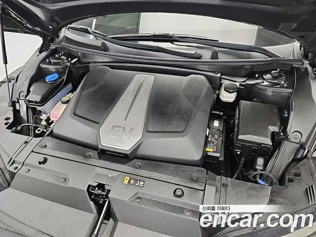 Kia EV6 — фото 9