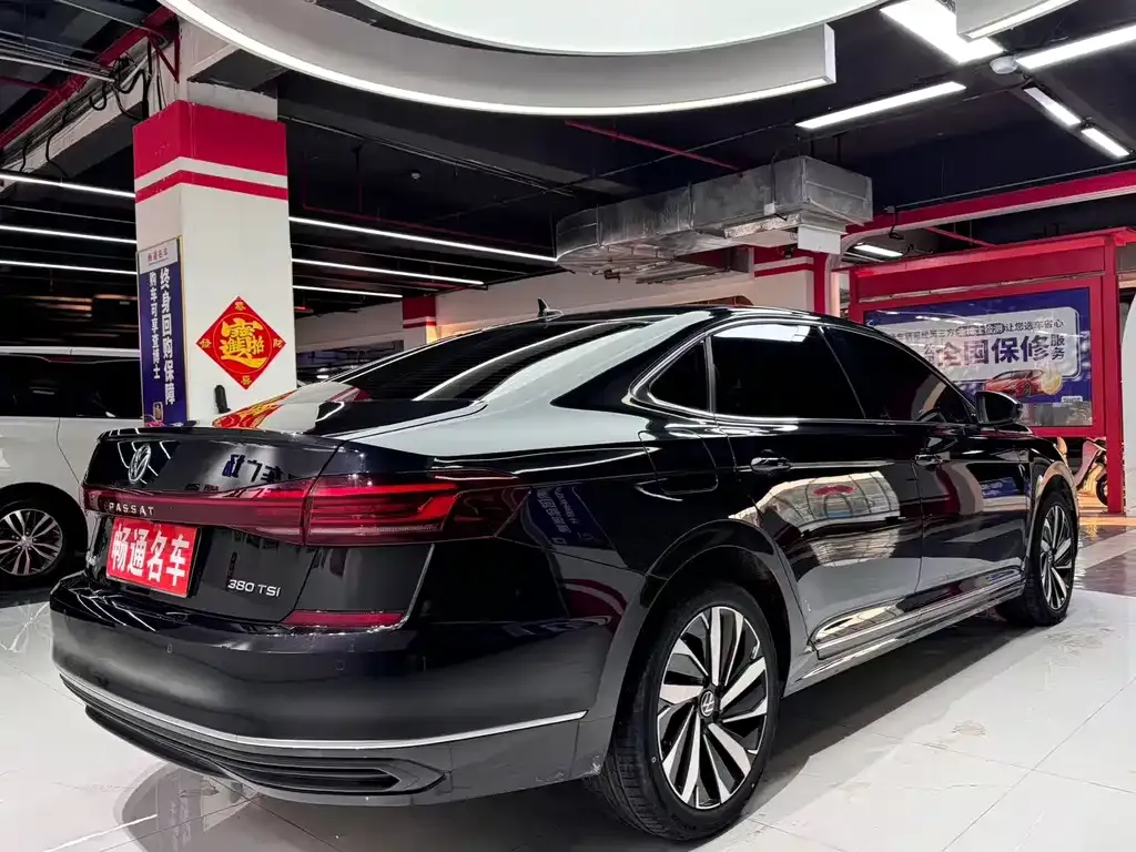 Volkswagen Passat — фото 3