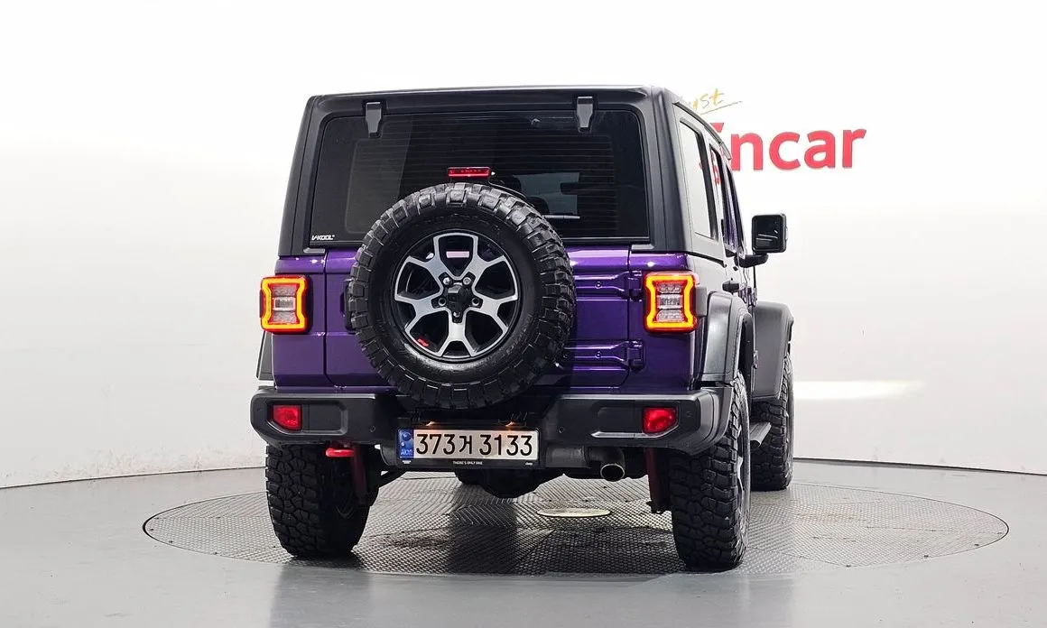 Jeep Wrangler — фото 10
