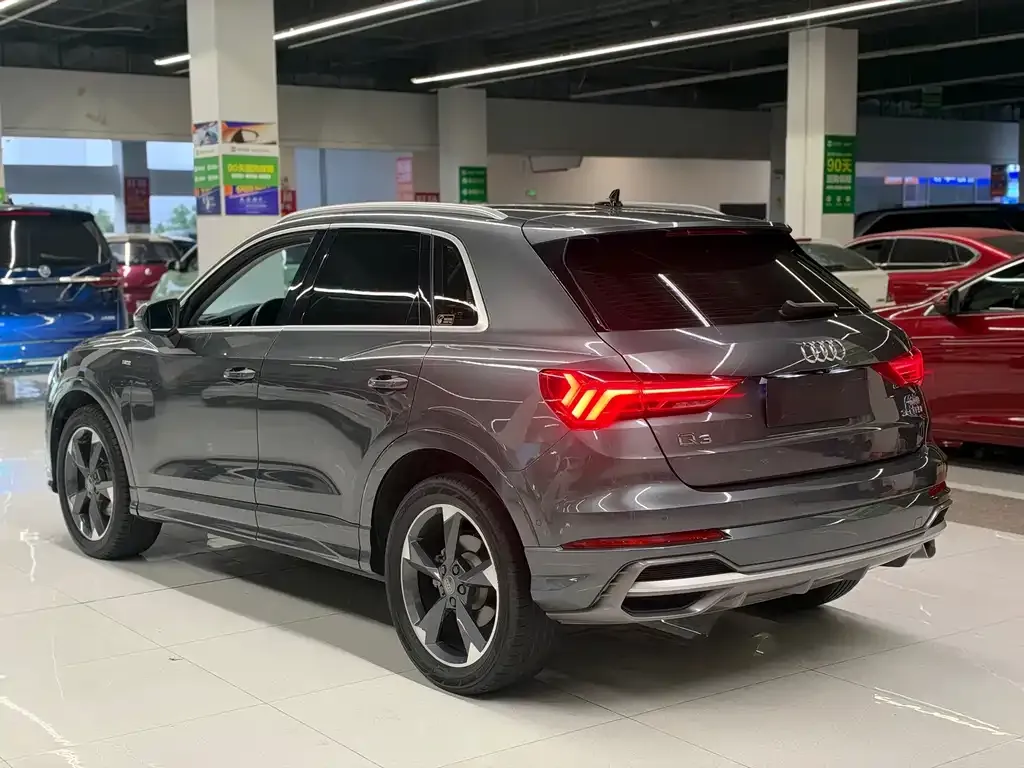 Audi Q3 — фото 3